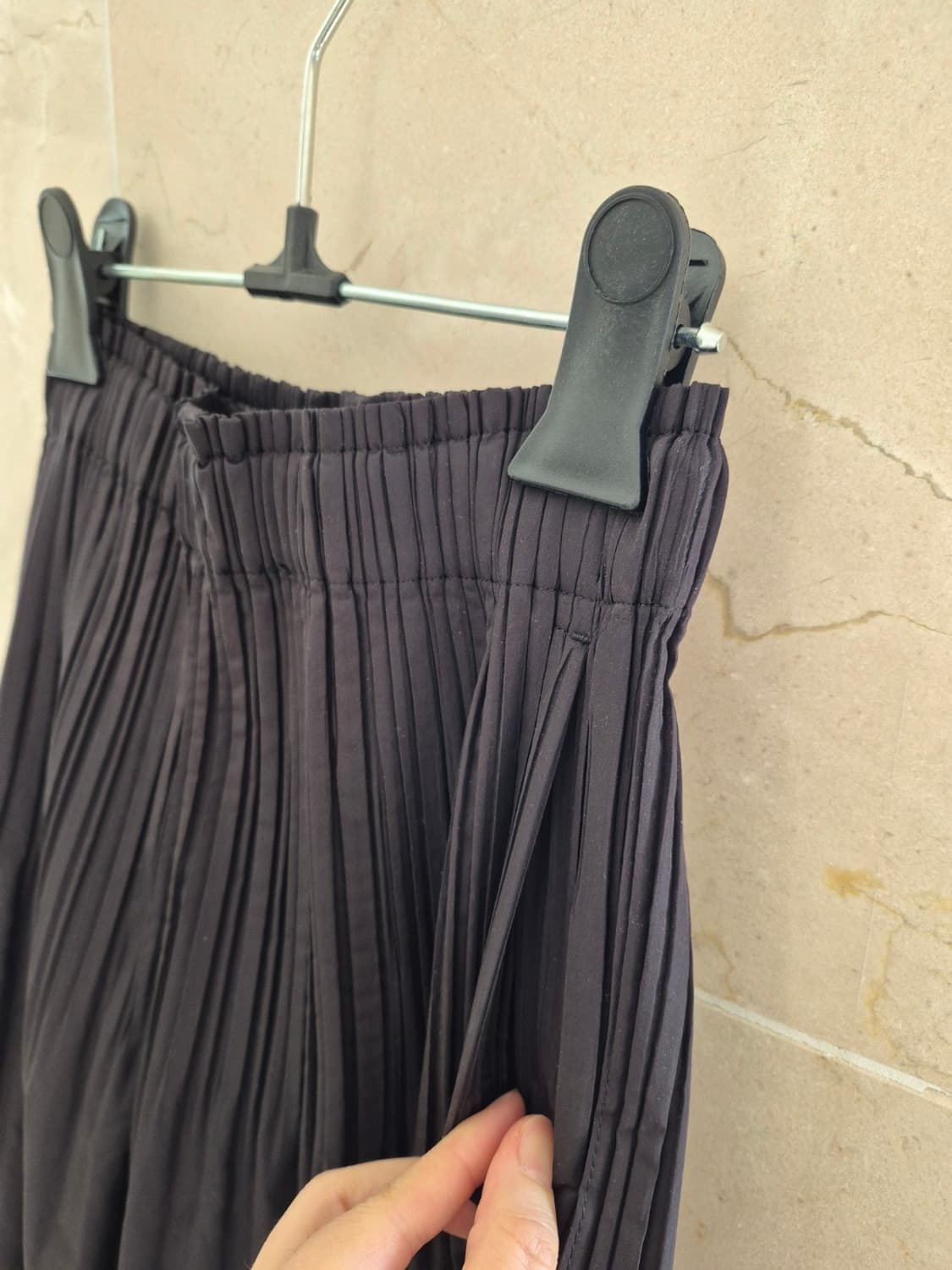 이세이미야케 플리츠플리즈 패디드 팬츠 여성 상품이미지5