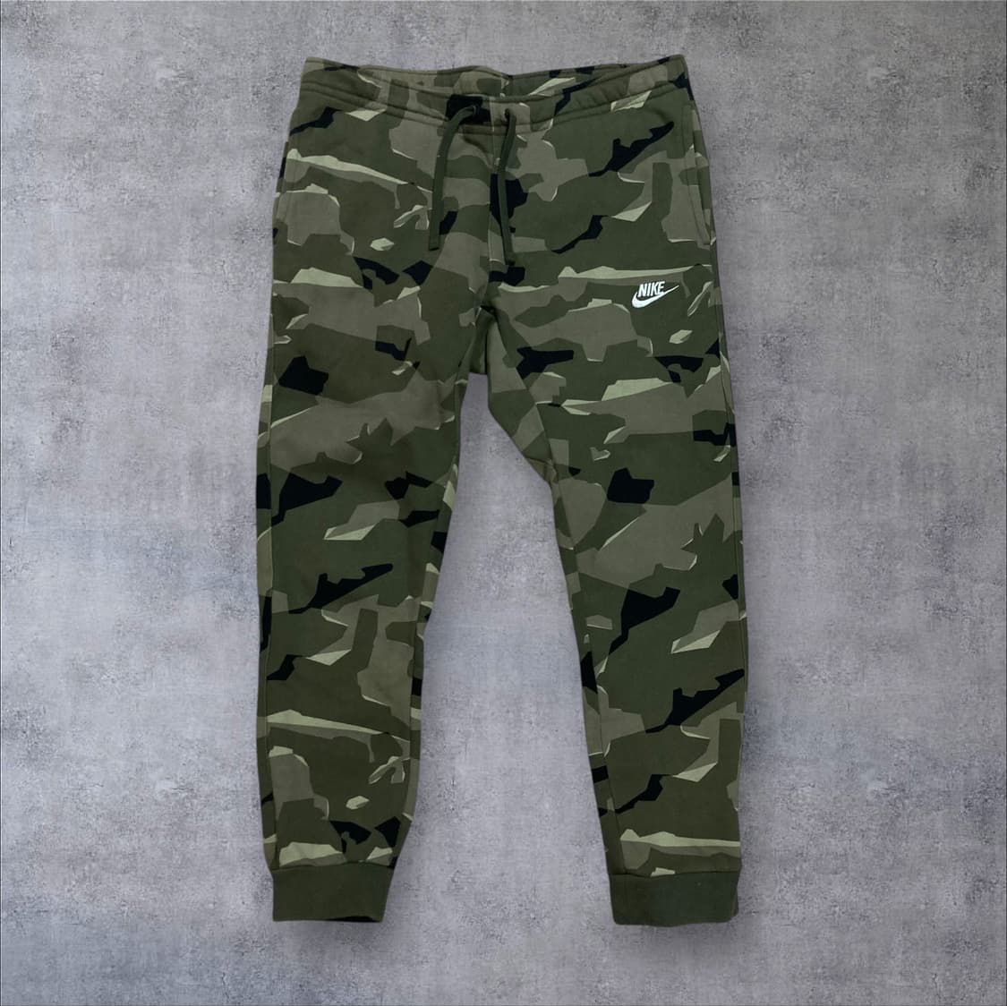나이키 퓨추라 스몰 로고 카모플라쥬 조거 팬츠 상품이미지1