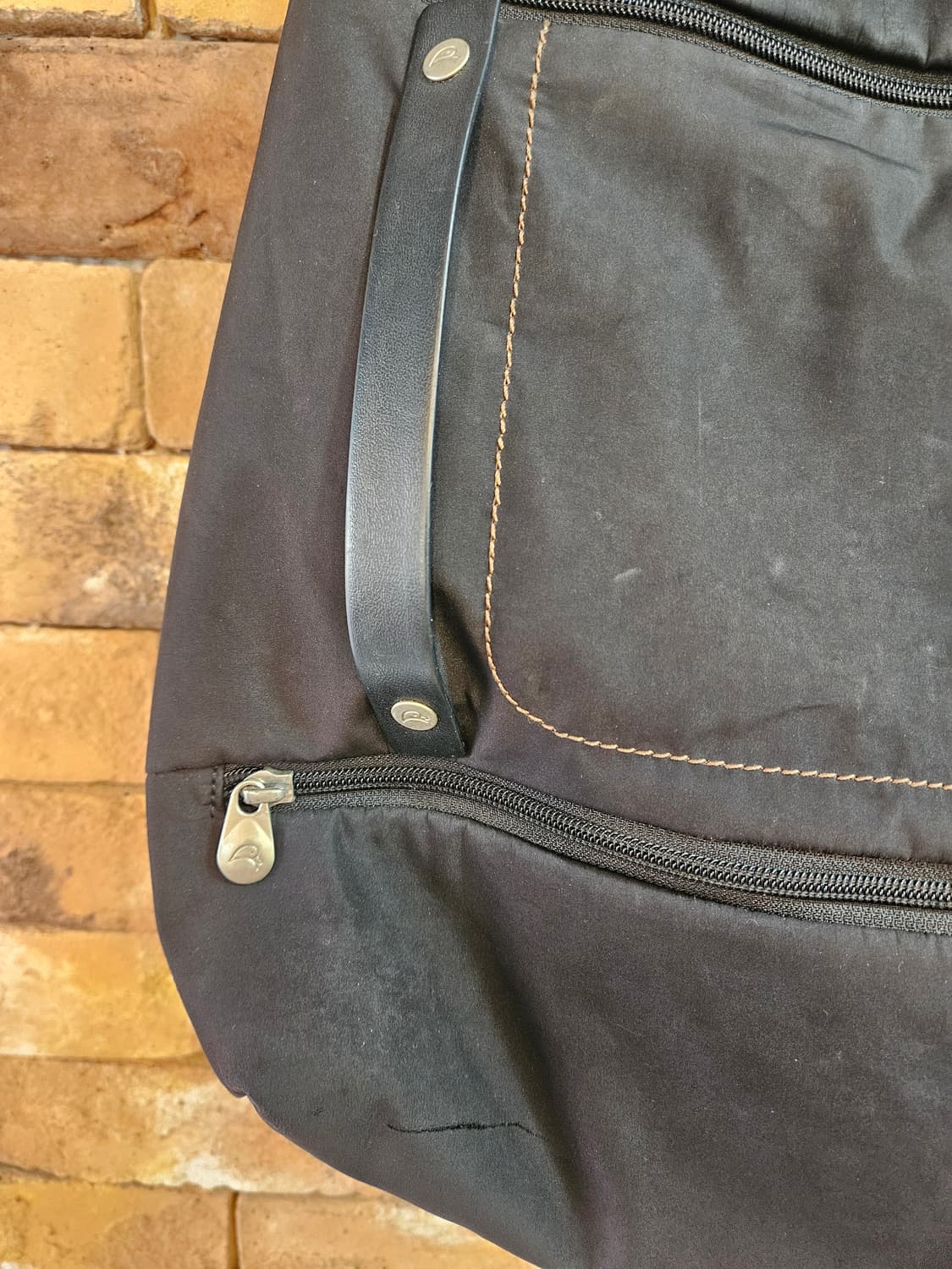 만다리나덕 사가도스 백팩 블랙 상품이미지4