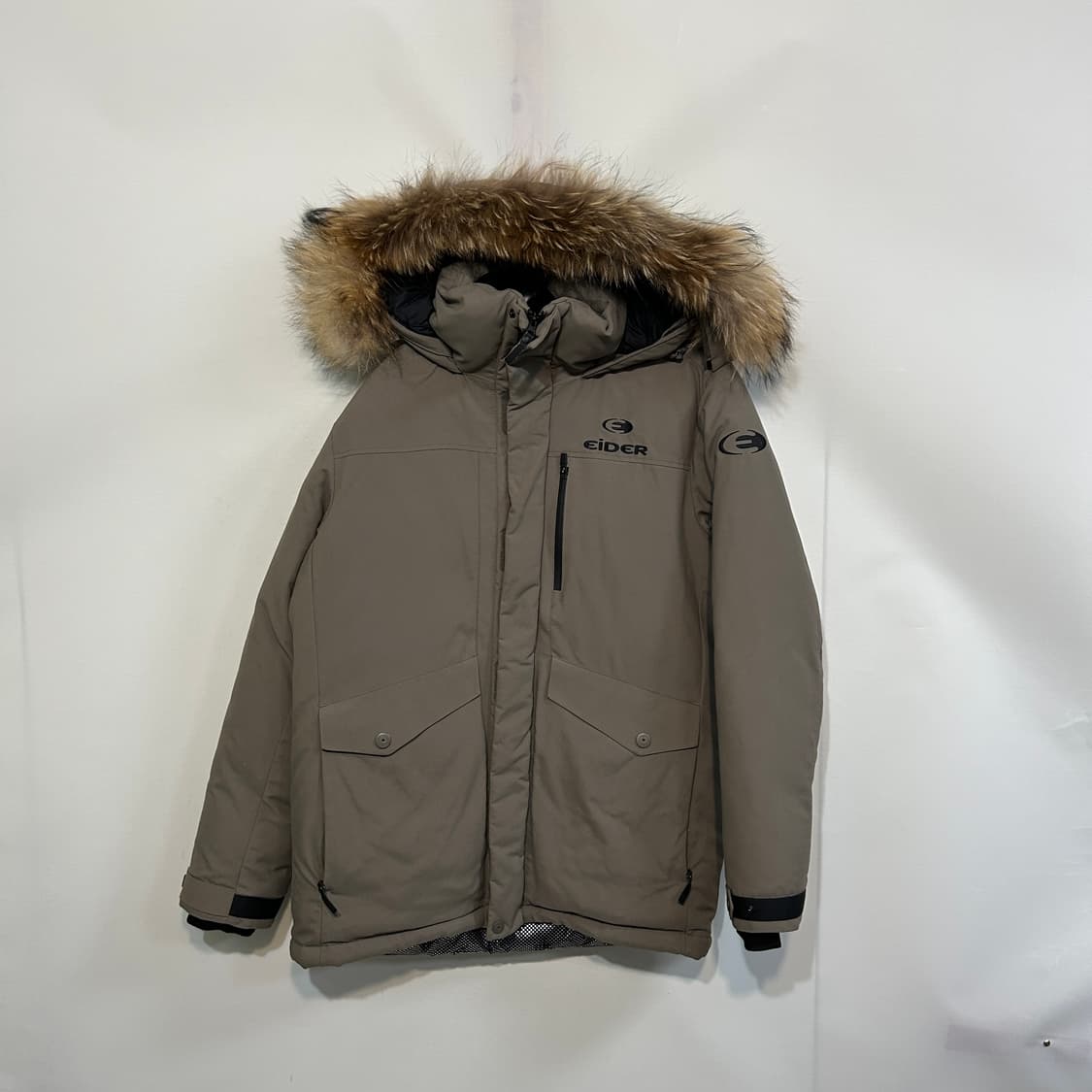 아이더 남성 덕다운 패딩 100 베이지 상태최상 상품이미지1