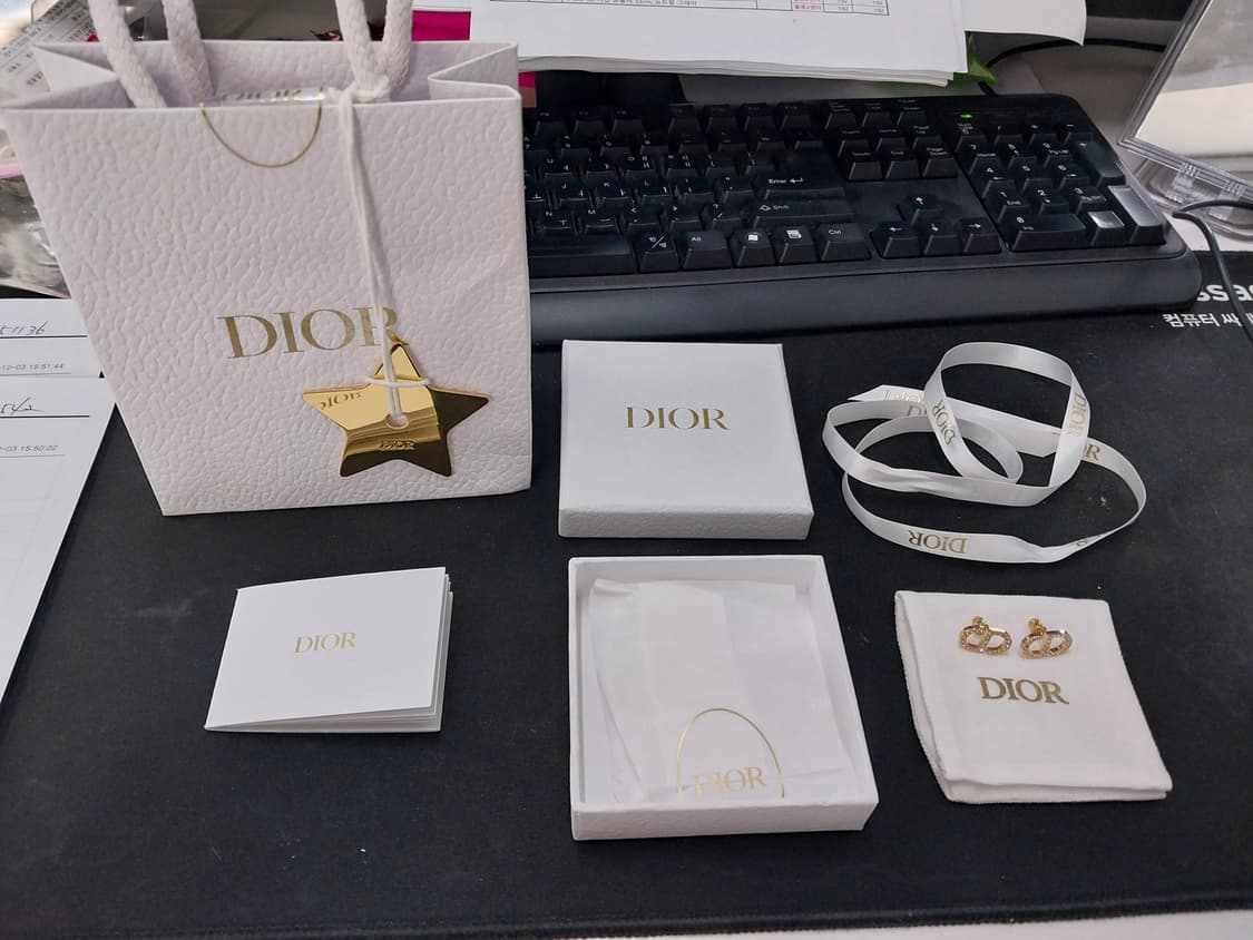 디올 귀걸이 상품이미지1