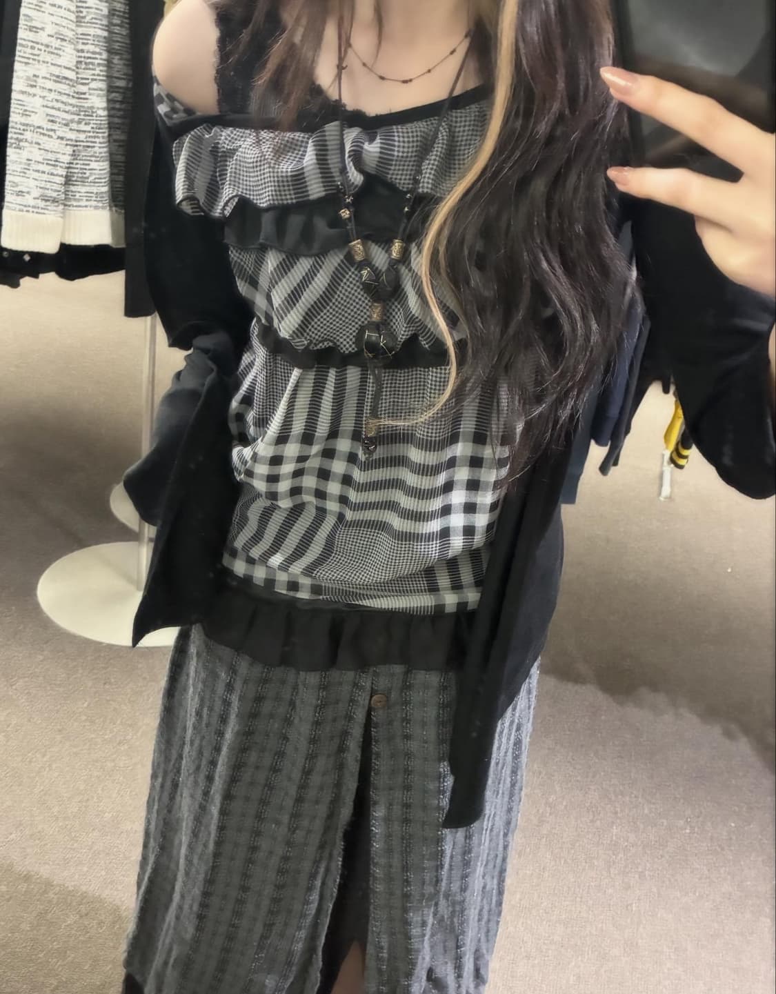 Monochrome Grunge ♟️🫐 상품이미지2