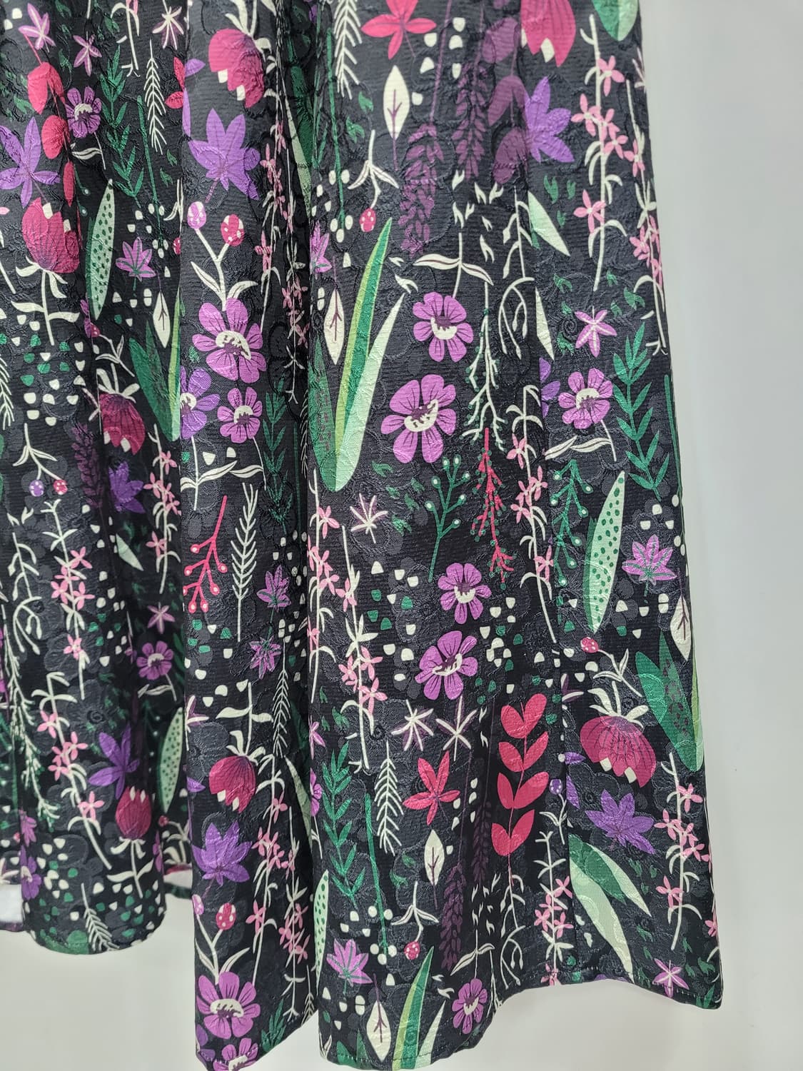 ANNA SUI 안나수이 24SS 플라워 뒷밴딩 스커트 / 여 77  상품이미지4