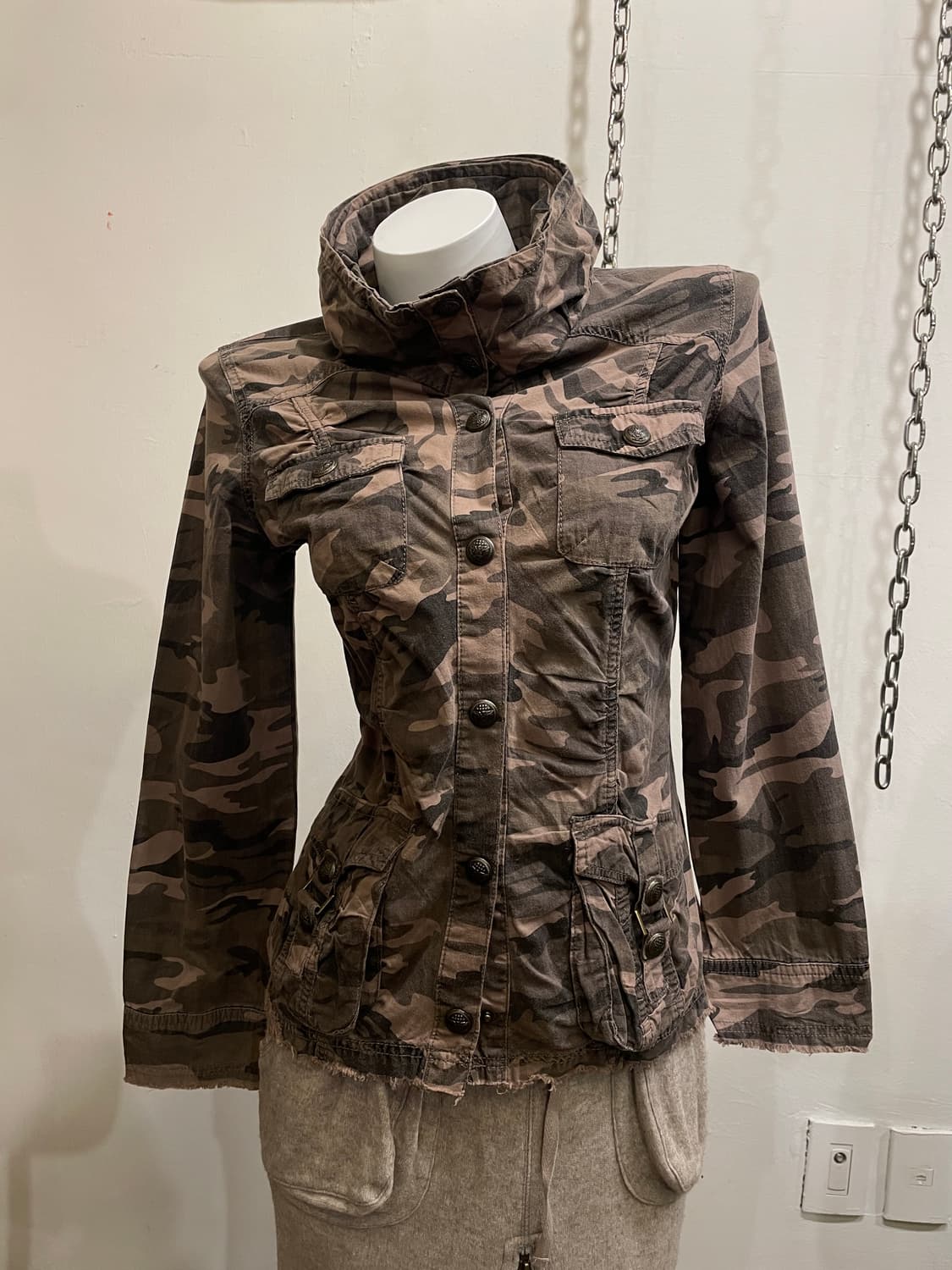 cornflake 각인버튼 카모 그런지 디테일 셔링 밀리터리 셔츠 상품이미지1