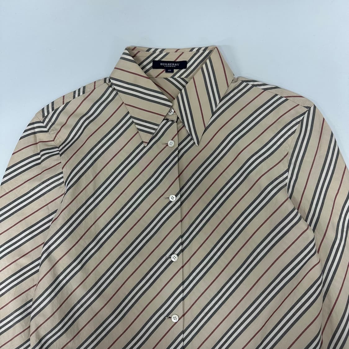 버버리 사선 스트라이프 셔츠 블라우스 상품이미지2