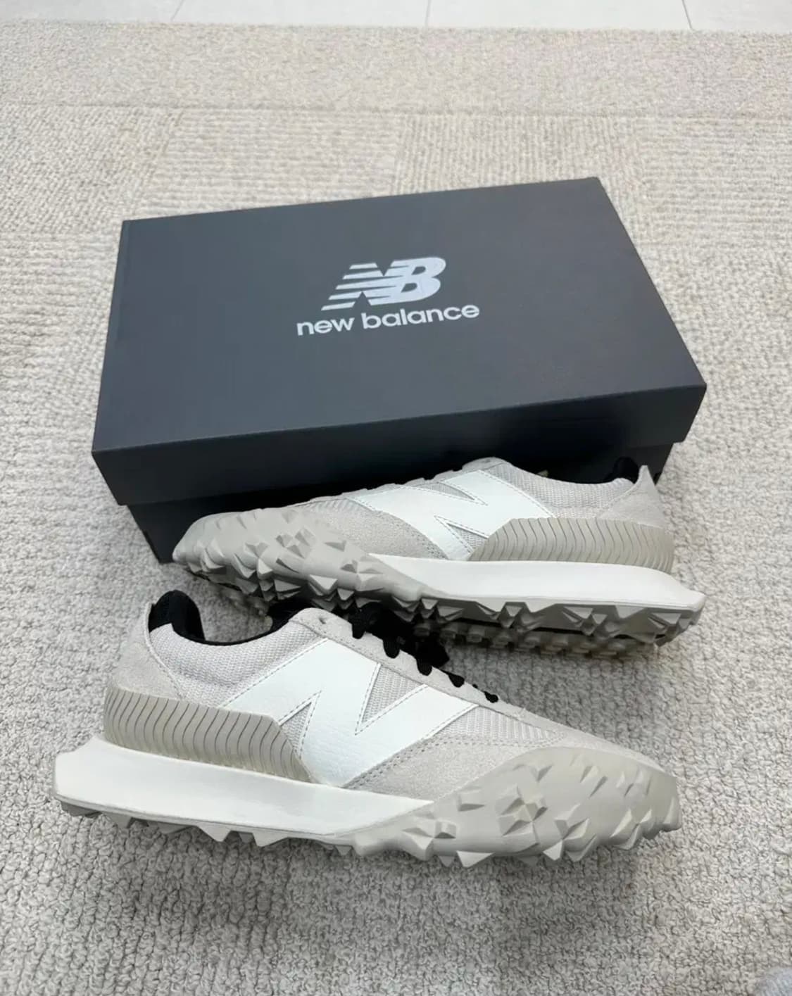 뉴발란스 XC 72 문빔 240 새상품 상품이미지2