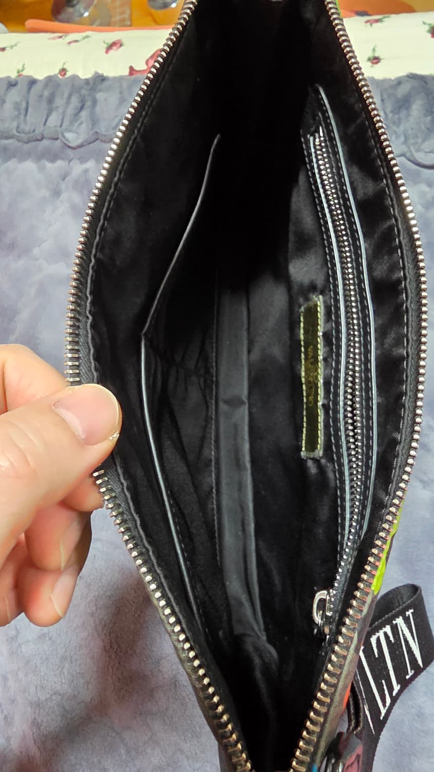 (정품) 발렌티노 카모플라쥬 클러치/남녀공용/개인/팝니다. 상품이미지3