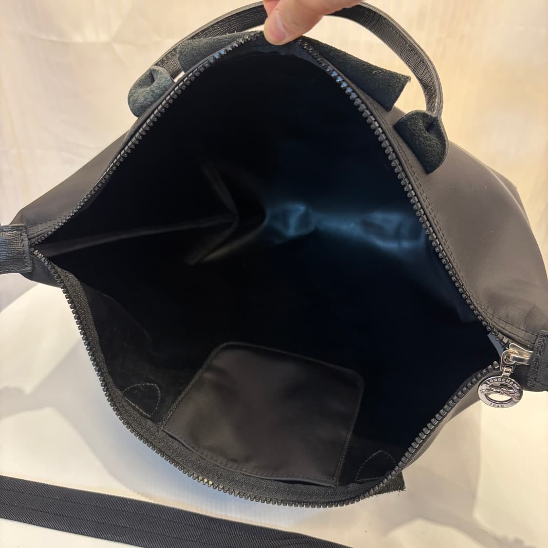 정품 롱샴 르플리아쥬 블랙 라지      상품이미지9