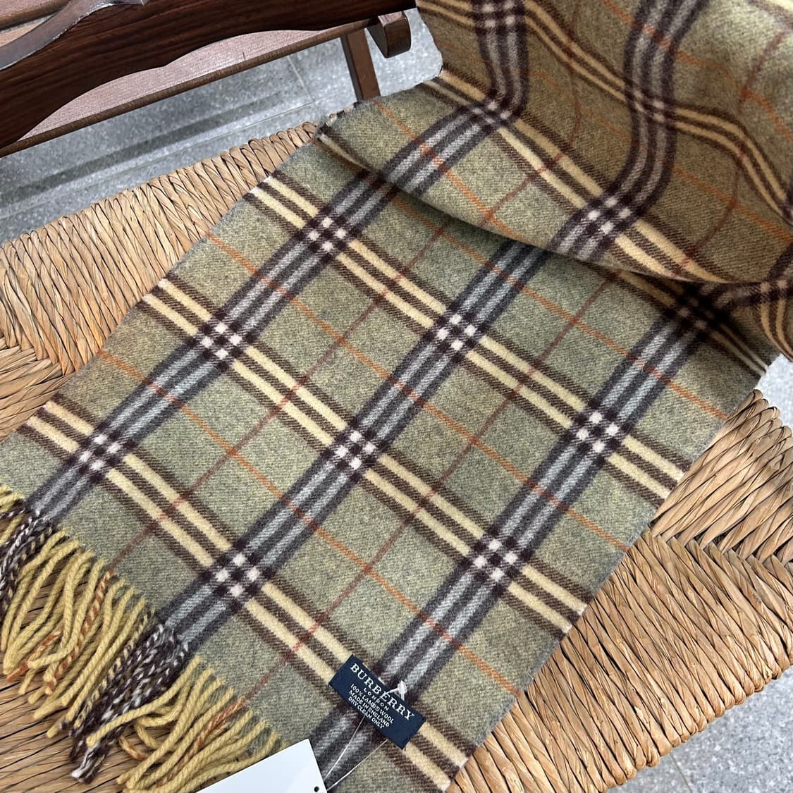 Burberry Nova Check Muffler 상품이미지2