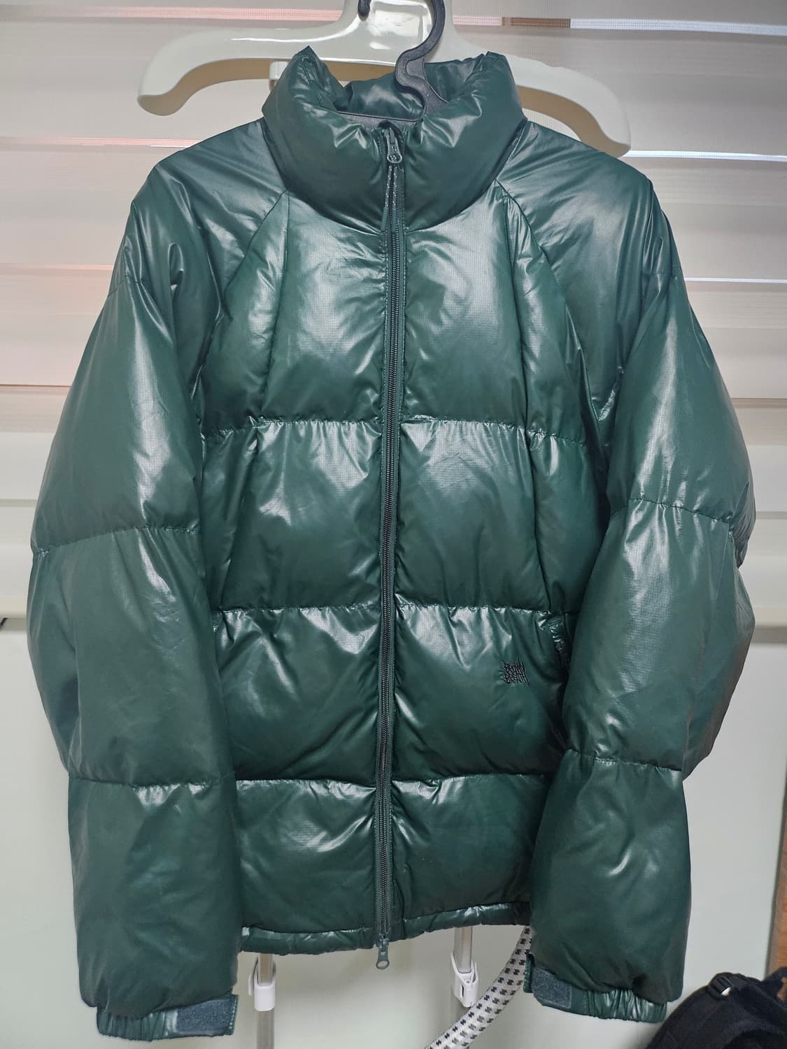 브라운브레스 유광패딩 M 녹색 상품이미지1