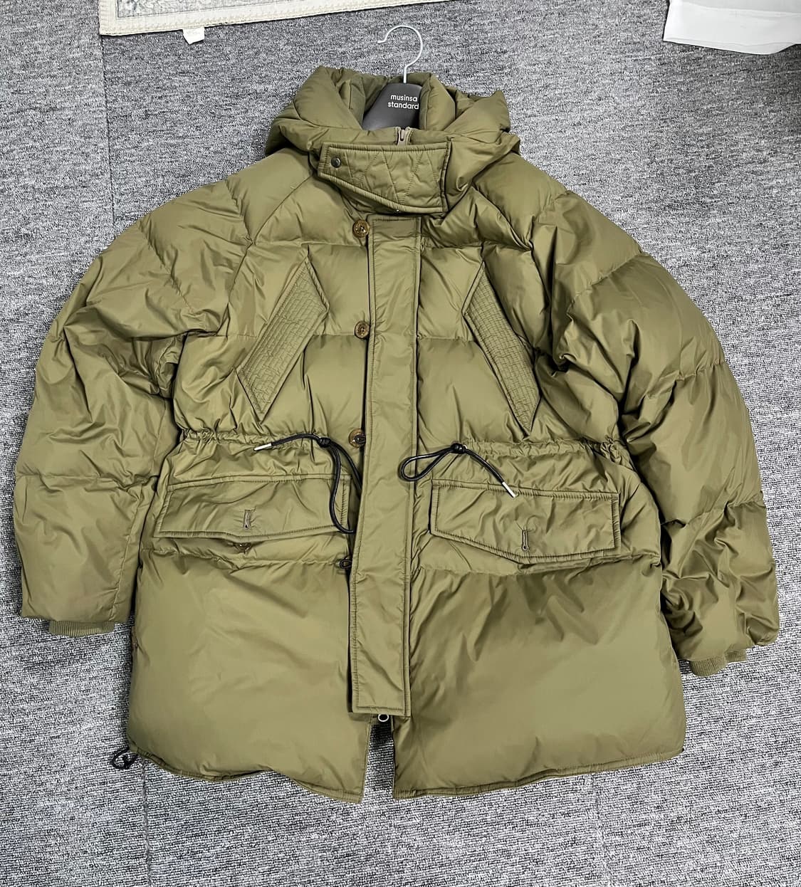 유니폼브릿지 쉘터 다운 파카 올리브 L 상품이미지1