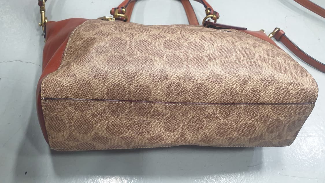 코치 시그니처 투웨이백 브라운 상품이미지3