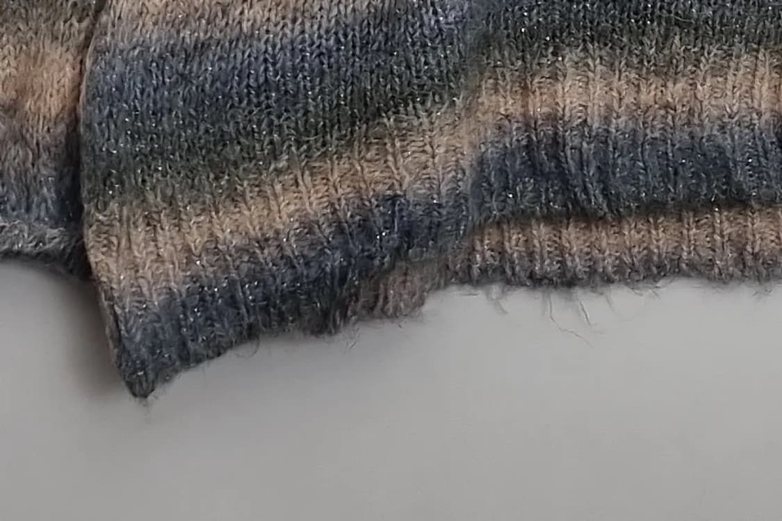 어스뮤직앤에코로지 블루 그라데이션 니트 상품이미지5