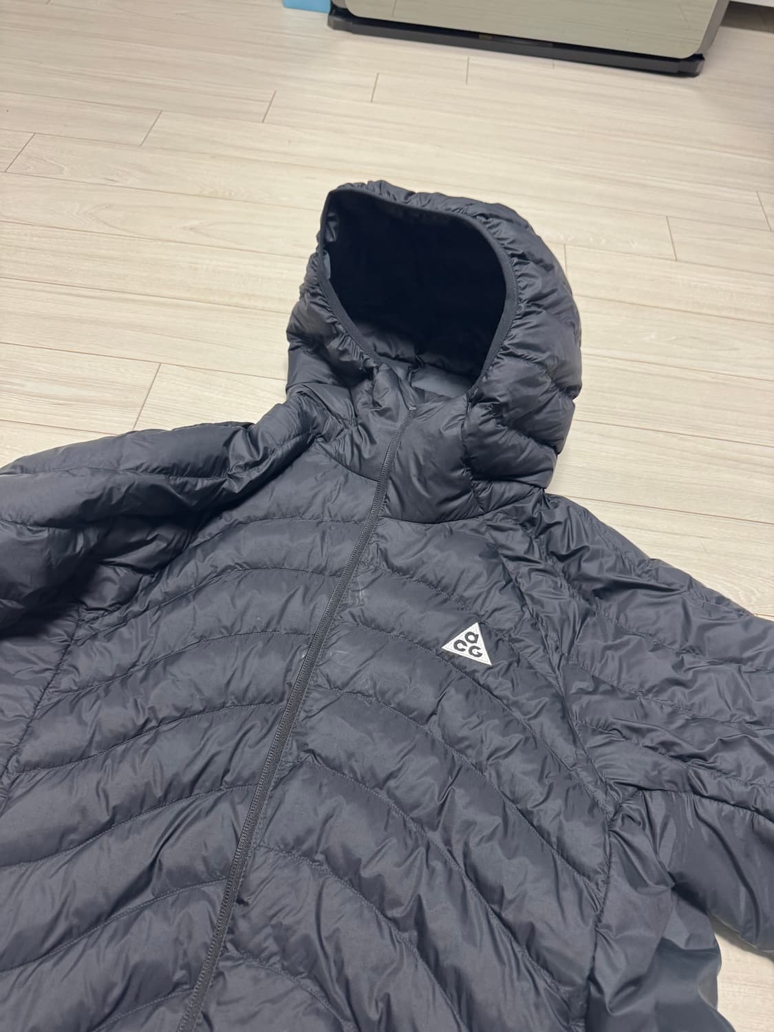 (M) 나이키 ACG 라바 플로우 써마핏 자켓 블랙 서밋 화이트 상품이미지3