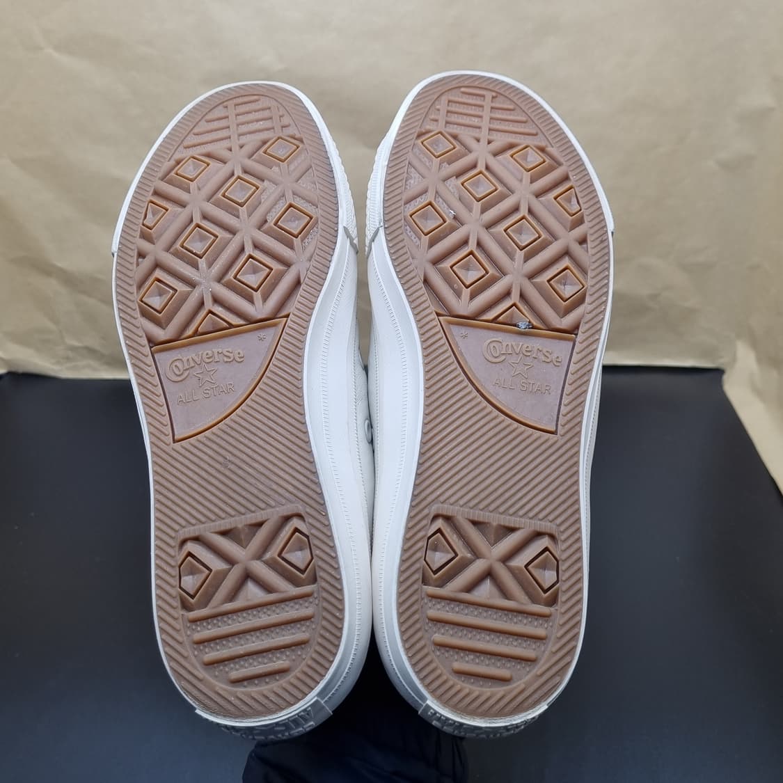 컨버스 투메쉬100 레더 스니커즈 240 상품이미지3