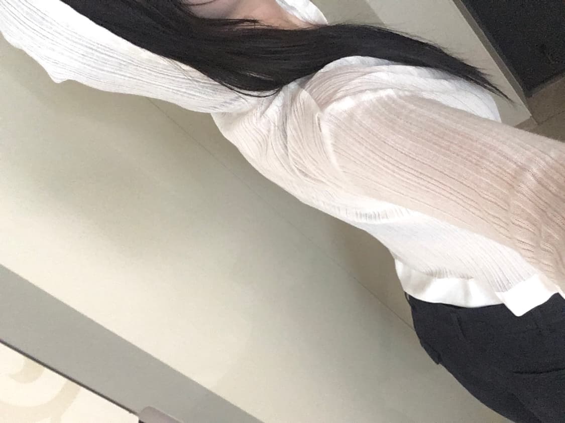 세릭 SHEER LOGO HOOD KNIT / WHITE 상품이미지6