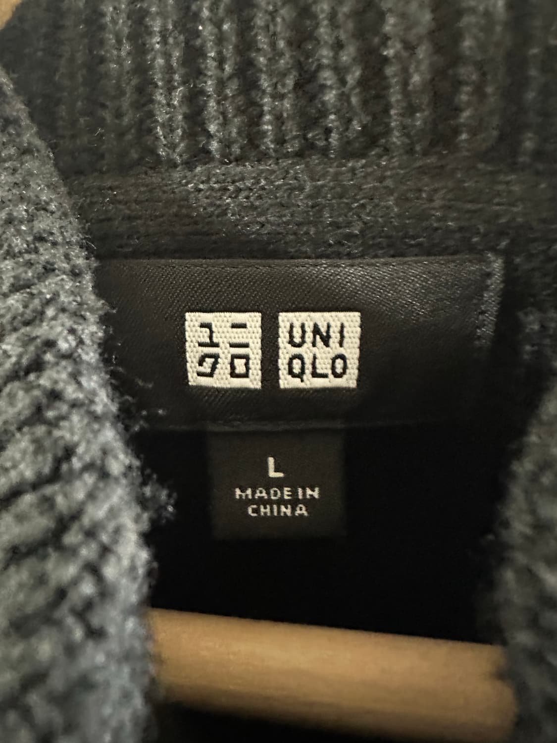 [L] 유니클로 남성 미들 게이지 풀집업 블랙 상품이미지4