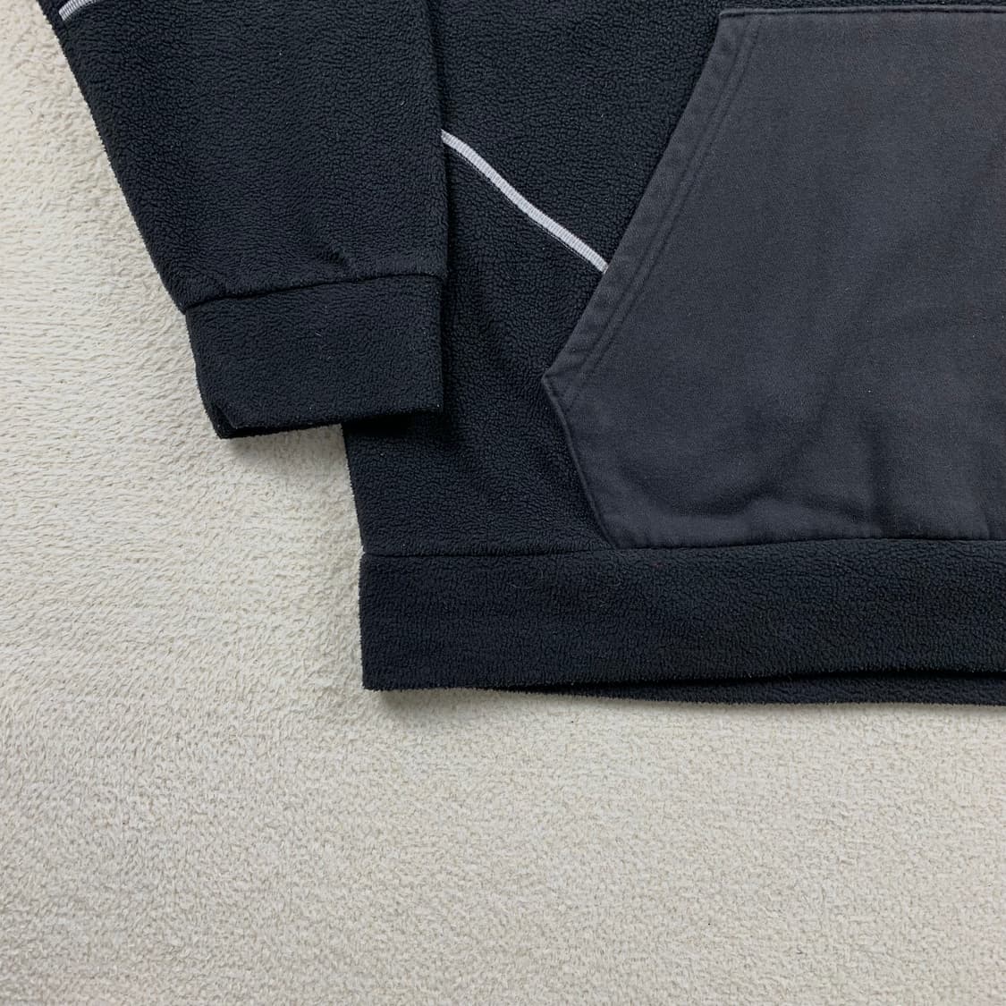 아디다스 퍼포먼스 로고 리플렉티브 라인 플리스 후디 상품이미지6