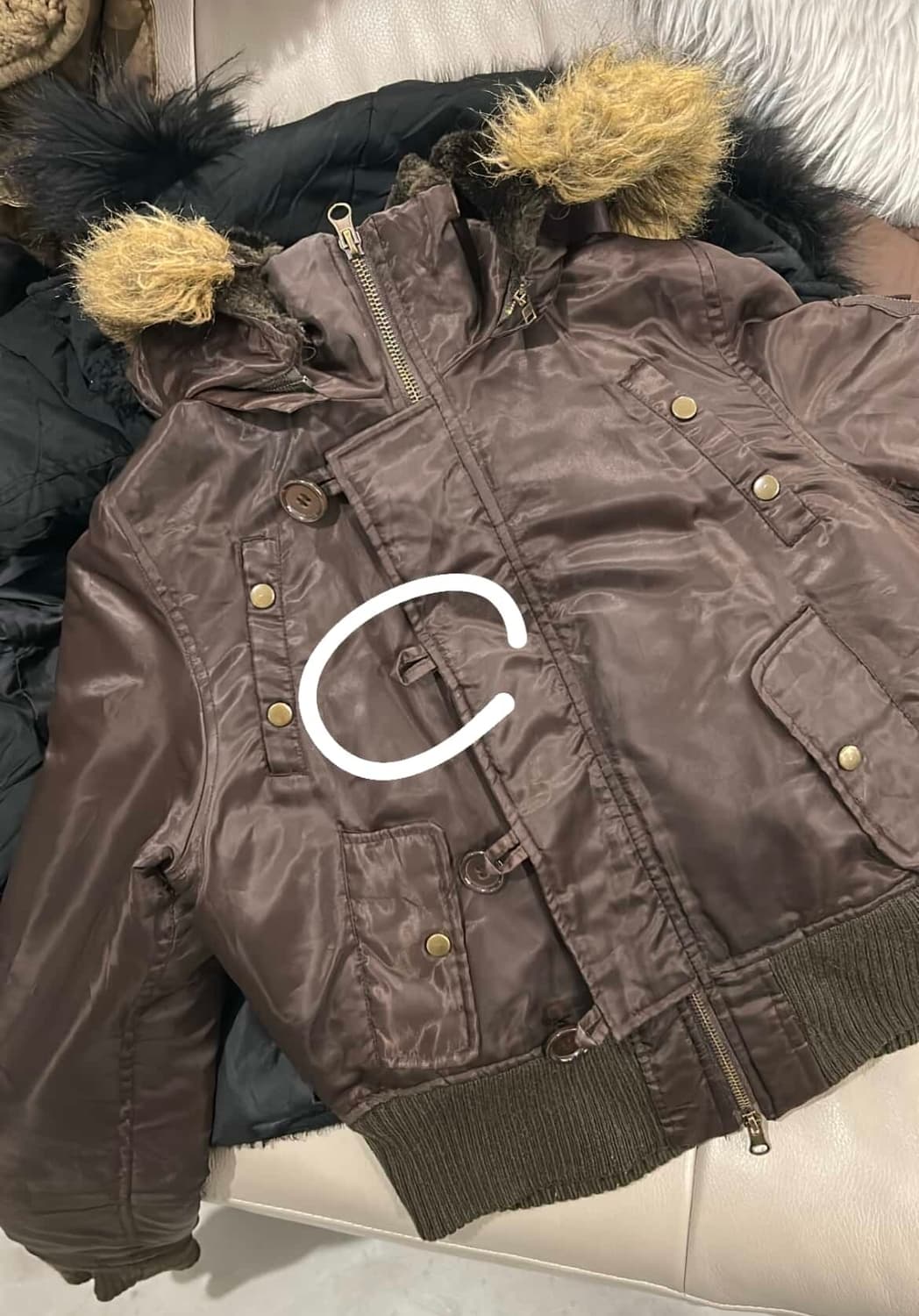 데스라이즈 아카이브 브라운 패딩 상품이미지2