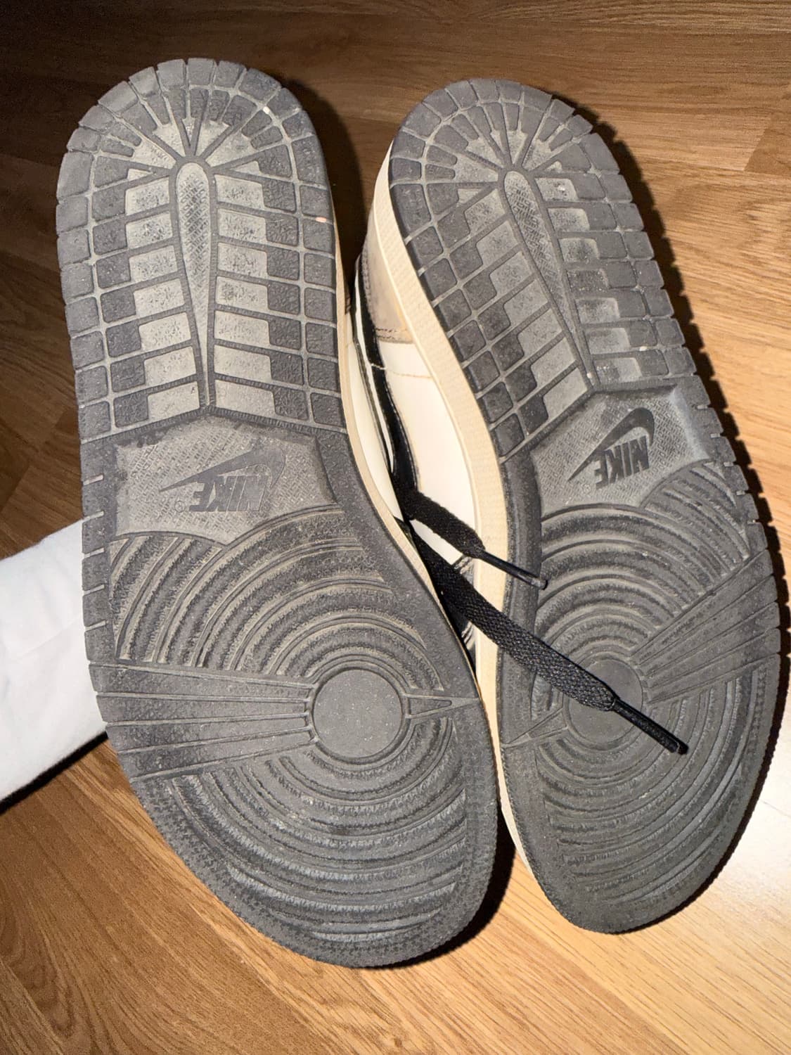 나이키 조던1 다크모카 260 상품이미지4