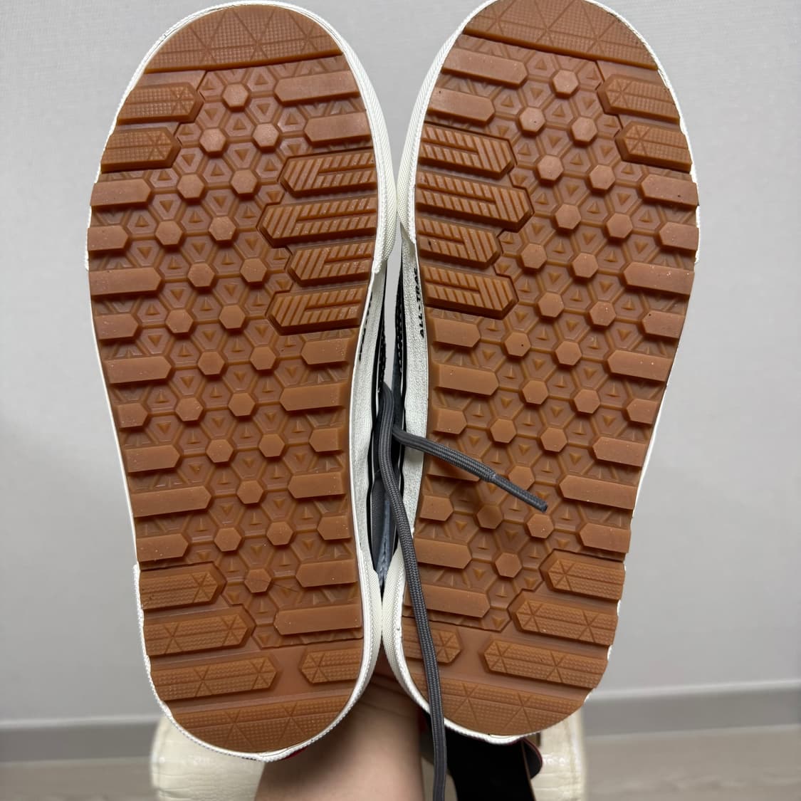 (240, 새 제품) 반스 올드스쿨 MTE 워터프루프 블랙 퓨터 화이트 상품이미지5