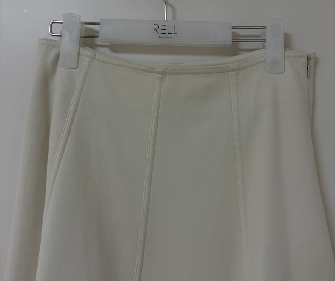새상품) 리엘 노엘 플레어 스커트 아이보리 무료배송 상품이미지5