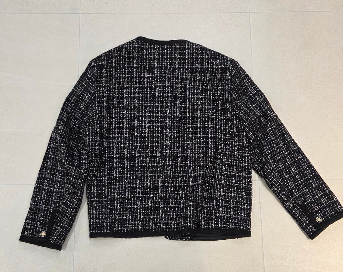 OURROOM 블랙 트위드 자켓 남자. 미착용 상품이미지4