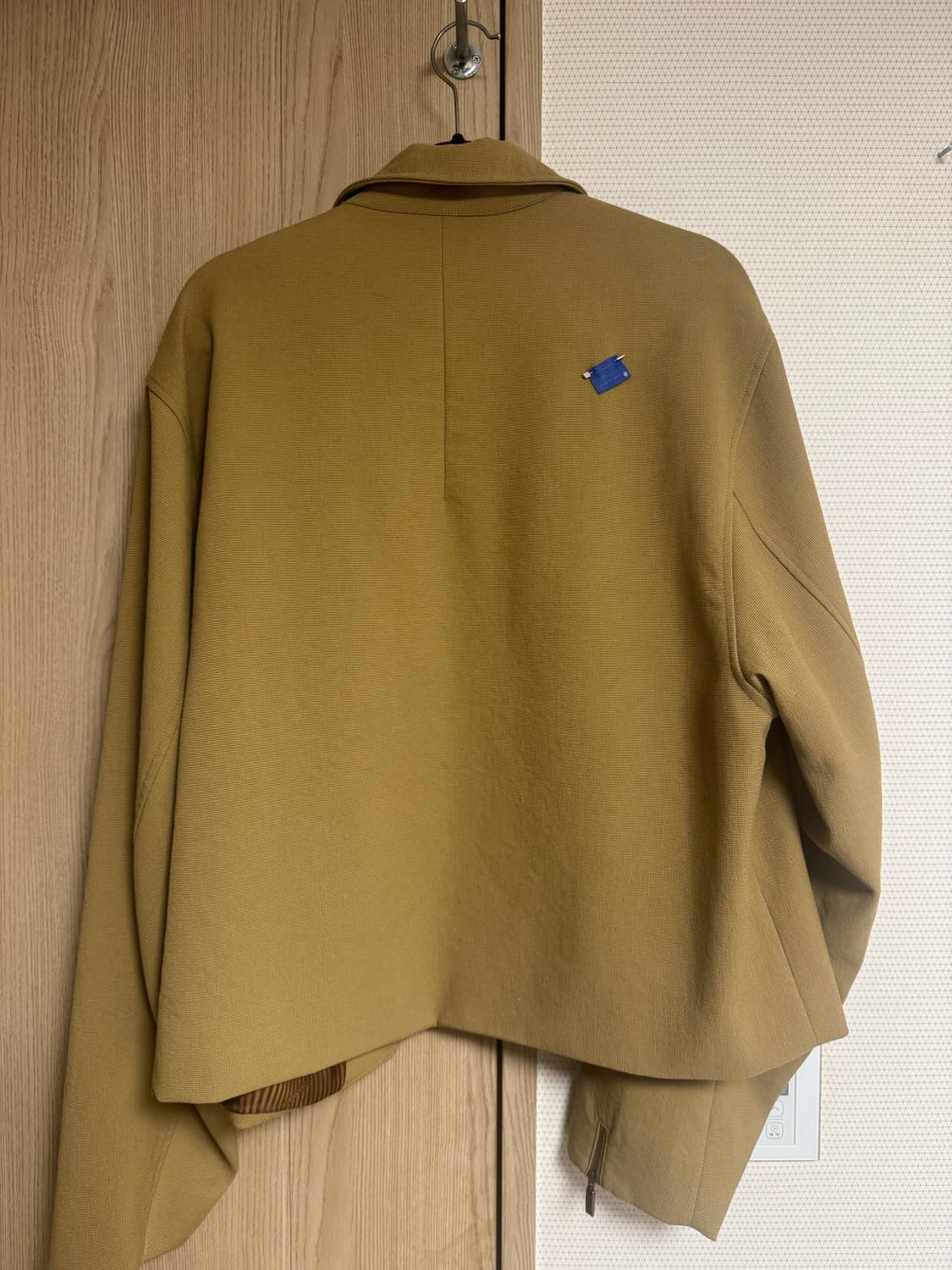 아더에러 자켓 product17  상품이미지3