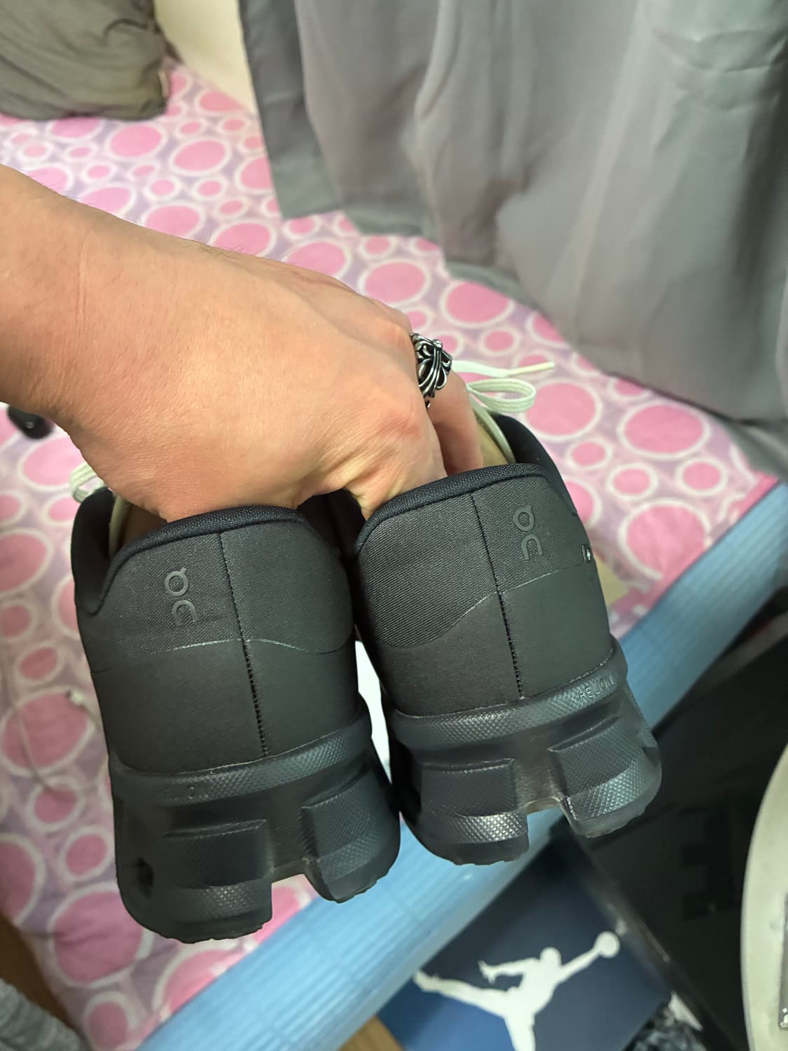 온러닝x파프 오레오 클라우드 몬스터하이퍼 블랙 상품이미지5
