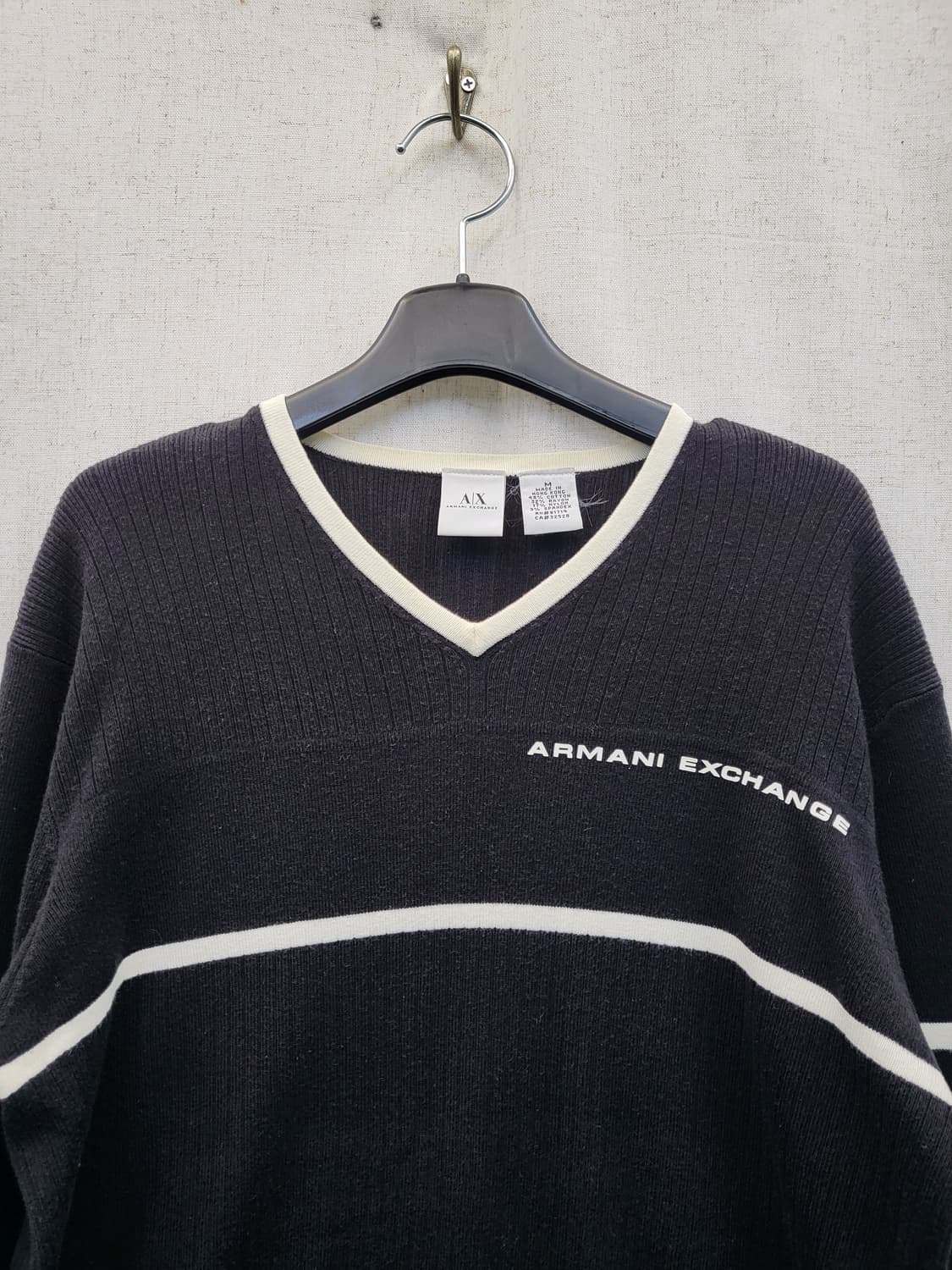 아르마니 익스체인지 블랙 V넥 니트 상품이미지3