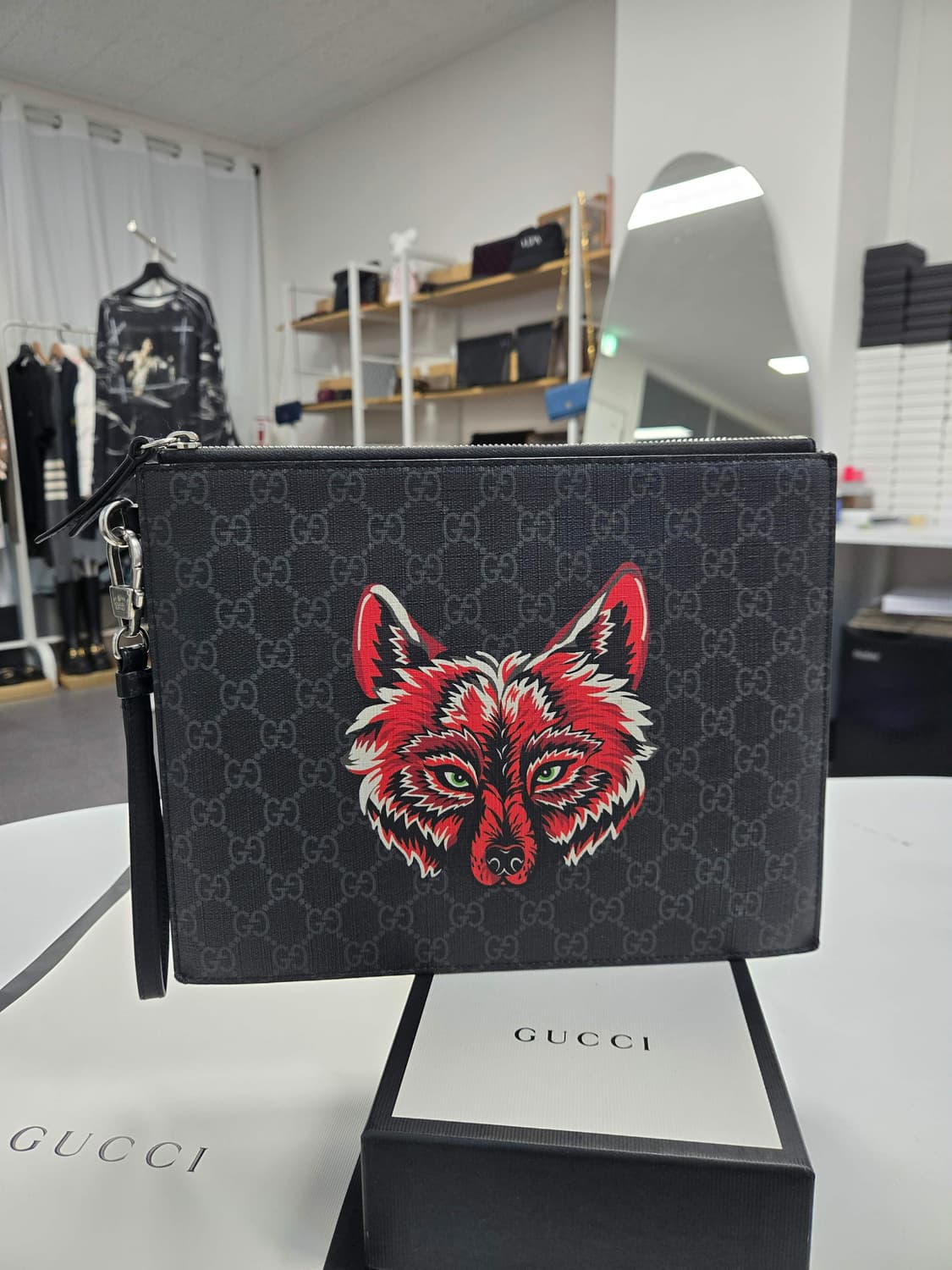 [A급컨디션] 구찌 울프 클러치백 상품이미지1