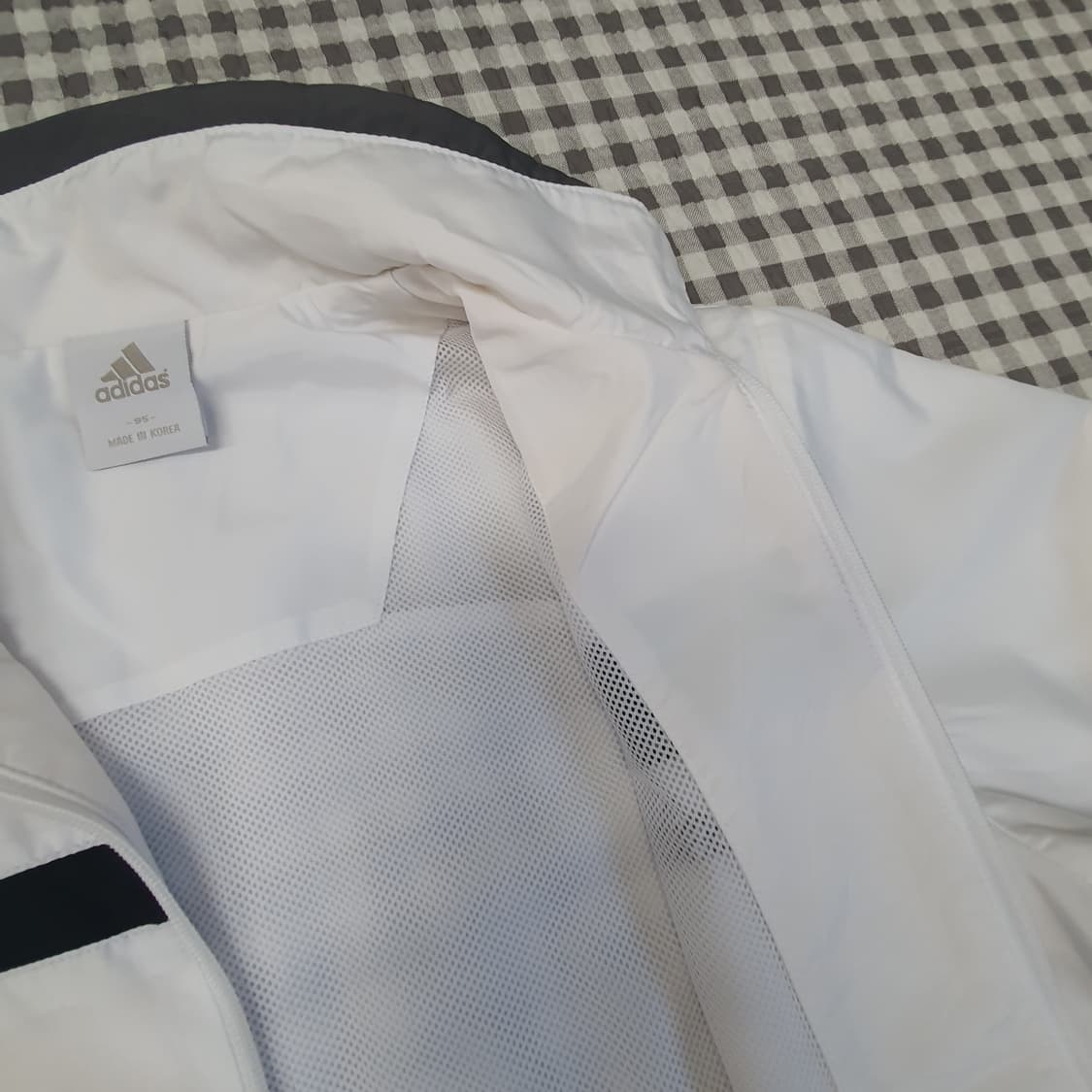 아디다스 얇은 바람막이 자켓 남자95 상품이미지6