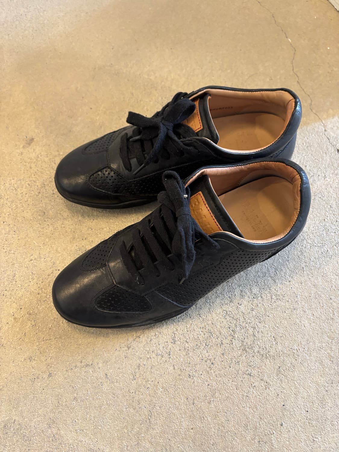 발리 레더 스니커즈 상품이미지1