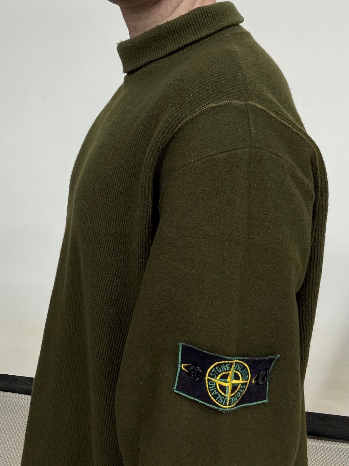 99AW 스톤 아일랜드 그린 엣지 울 블렌드 롤넥 니트  상품이미지3