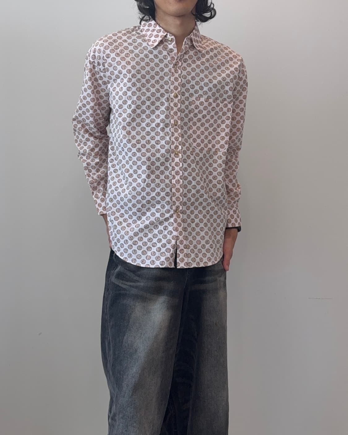 화이트 코인 패턴 셔츠 상품이미지4