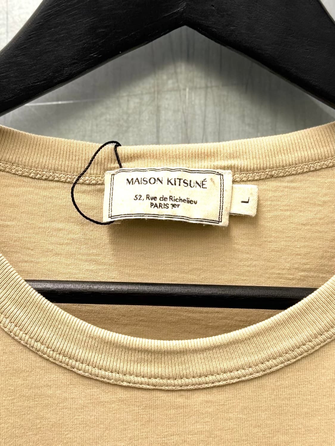 Maison kitsune 메종키츠네 더블폭스 헤드패치 베이지 반소매 티 상품이미지6