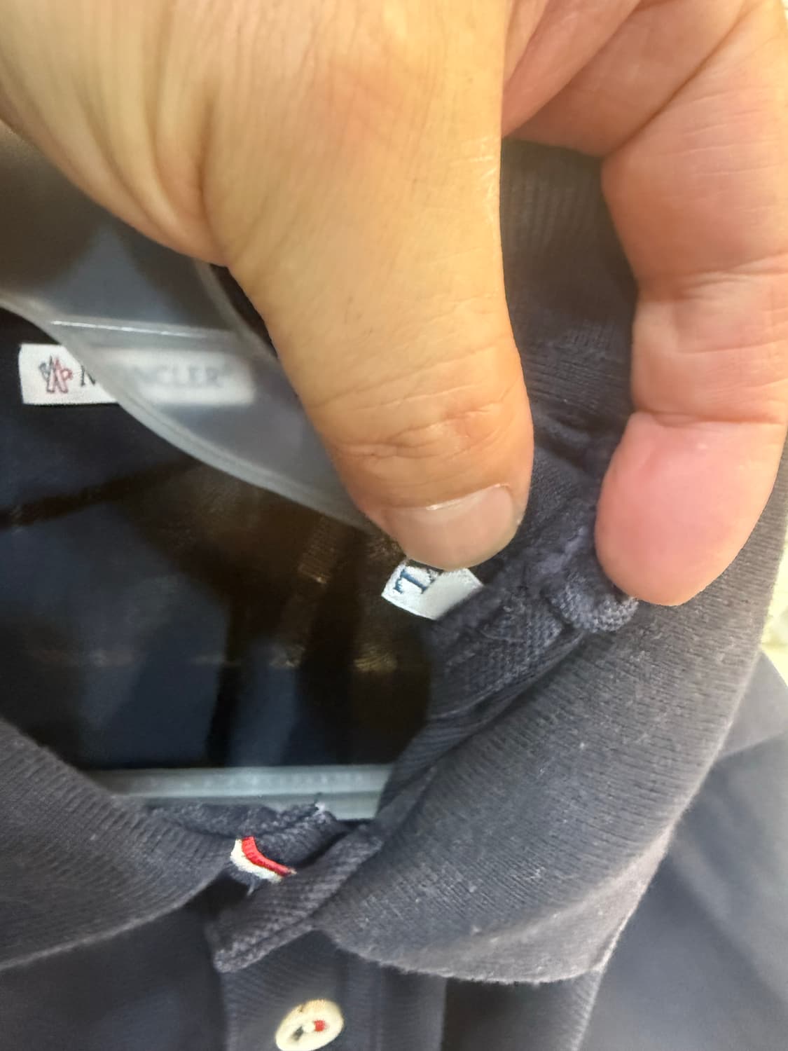 105 정품 몽클레어 반팔 팝니다 상품이미지8