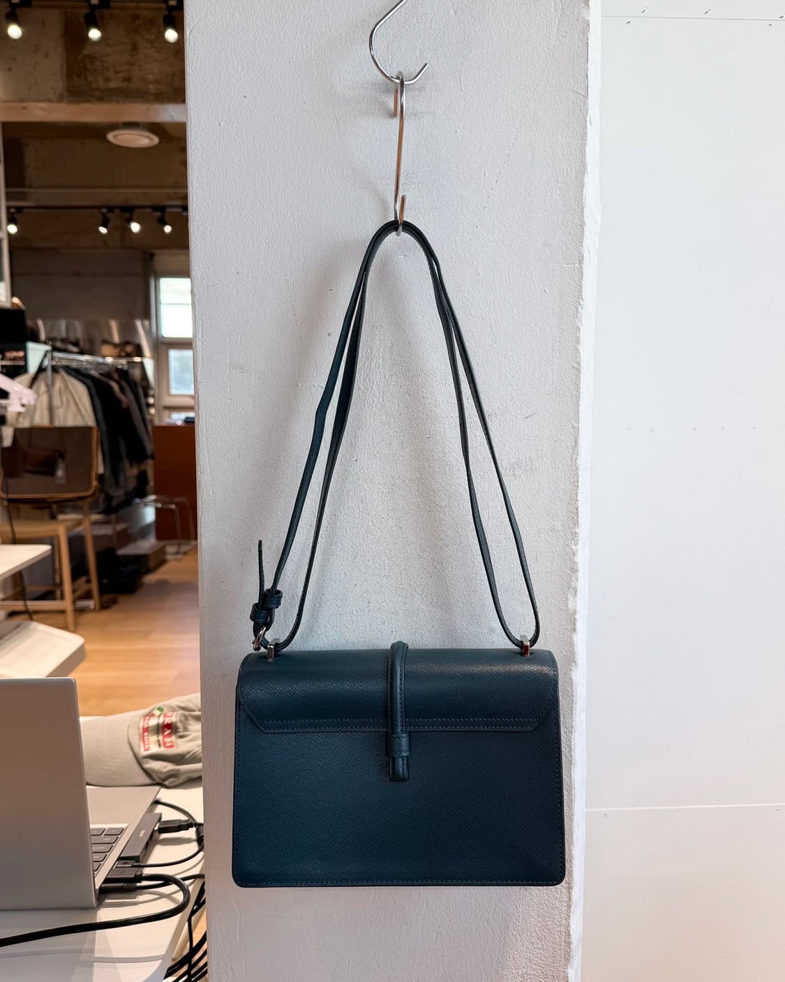 비비안 웨스트우드 블루 소피아 숄더백 상품이미지5