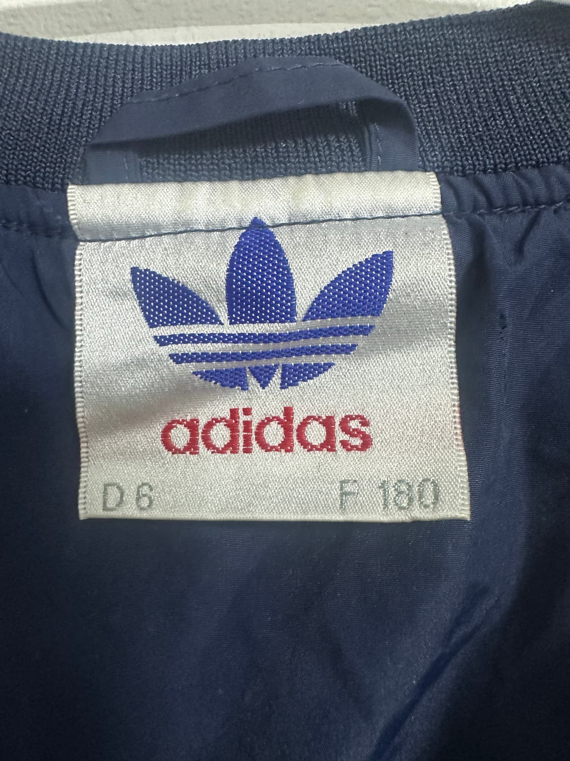 아디다스 90s 빅로고 웜업 상품이미지3