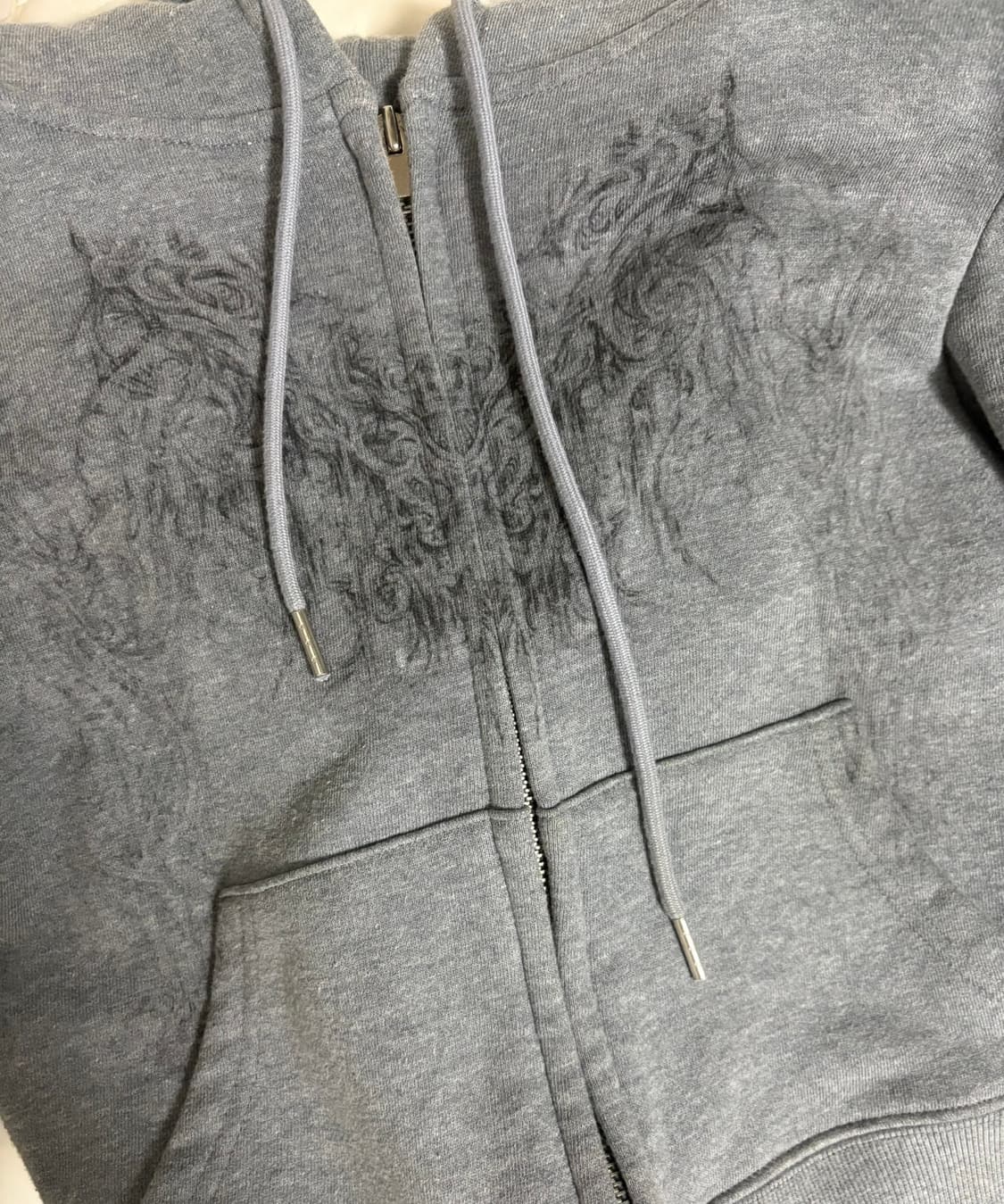 허그유어스킨 Skully cropped hoodie zip up 스컬리  상품이미지4