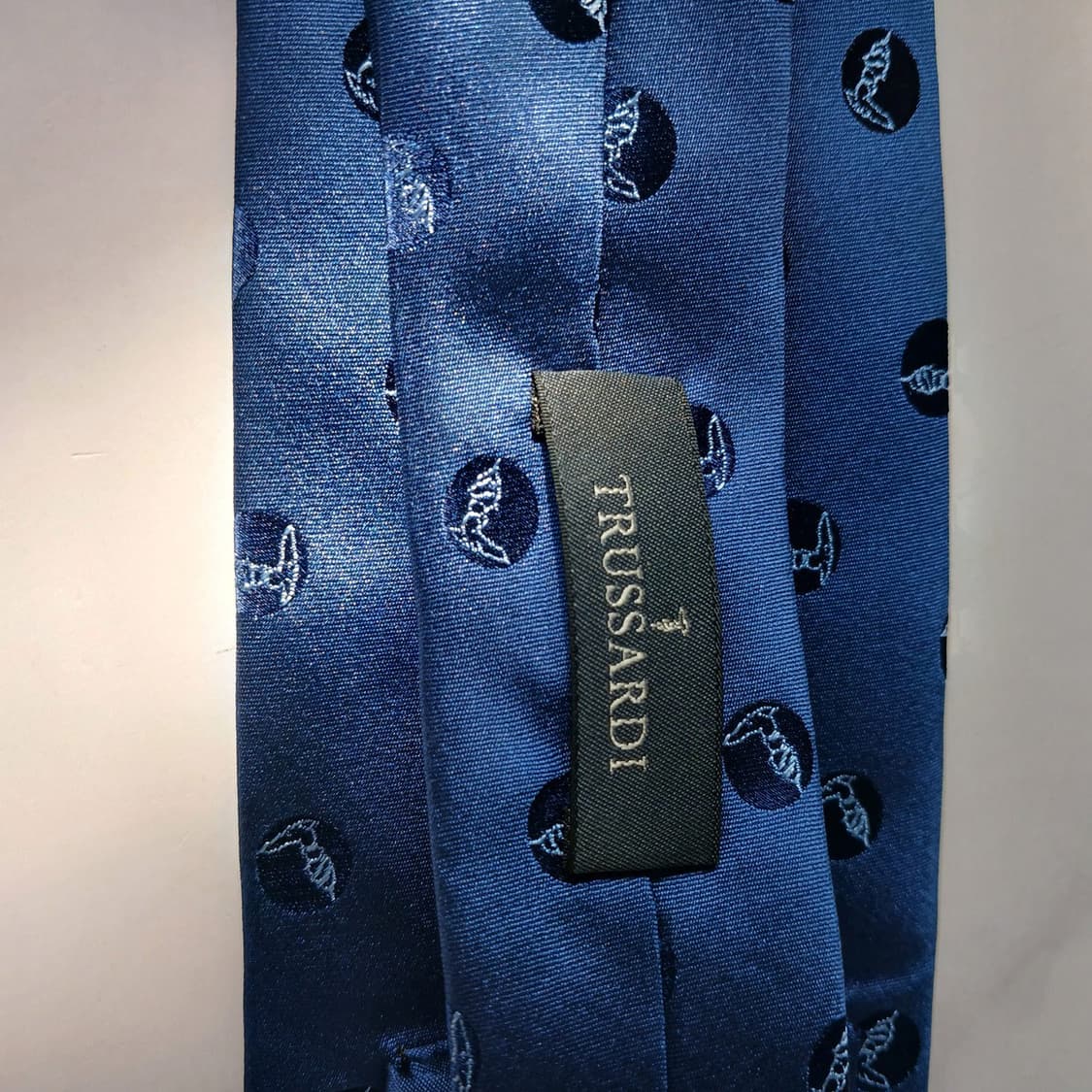 트루사르디 실크 블루 로고 패턴 넥타이 9cm A+등급 E818
 상품이미지9