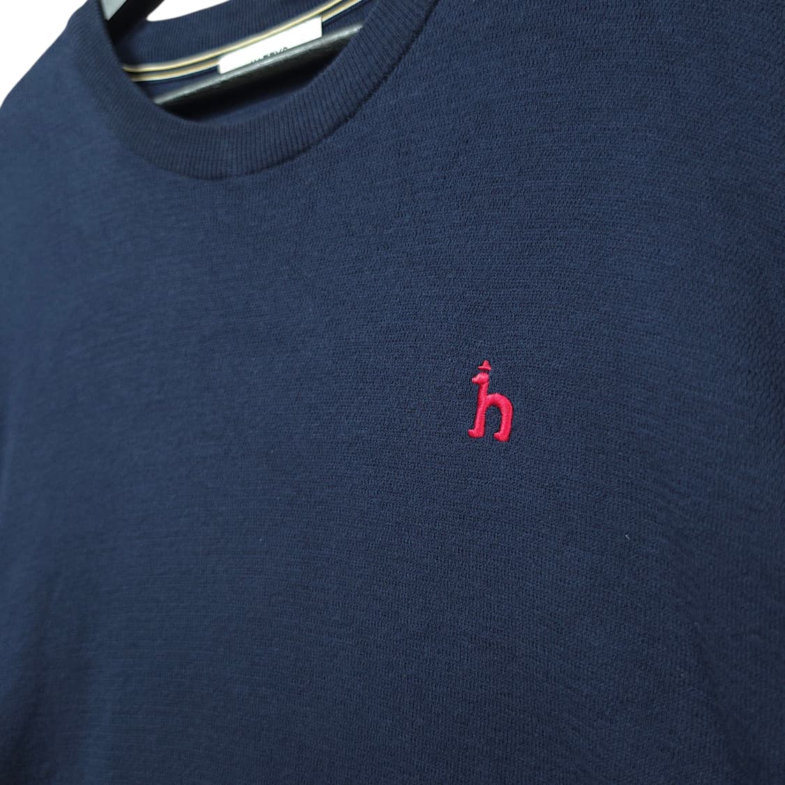 [105] 헤지스 네이비 레드퍼피 코튼 니트 상품이미지4