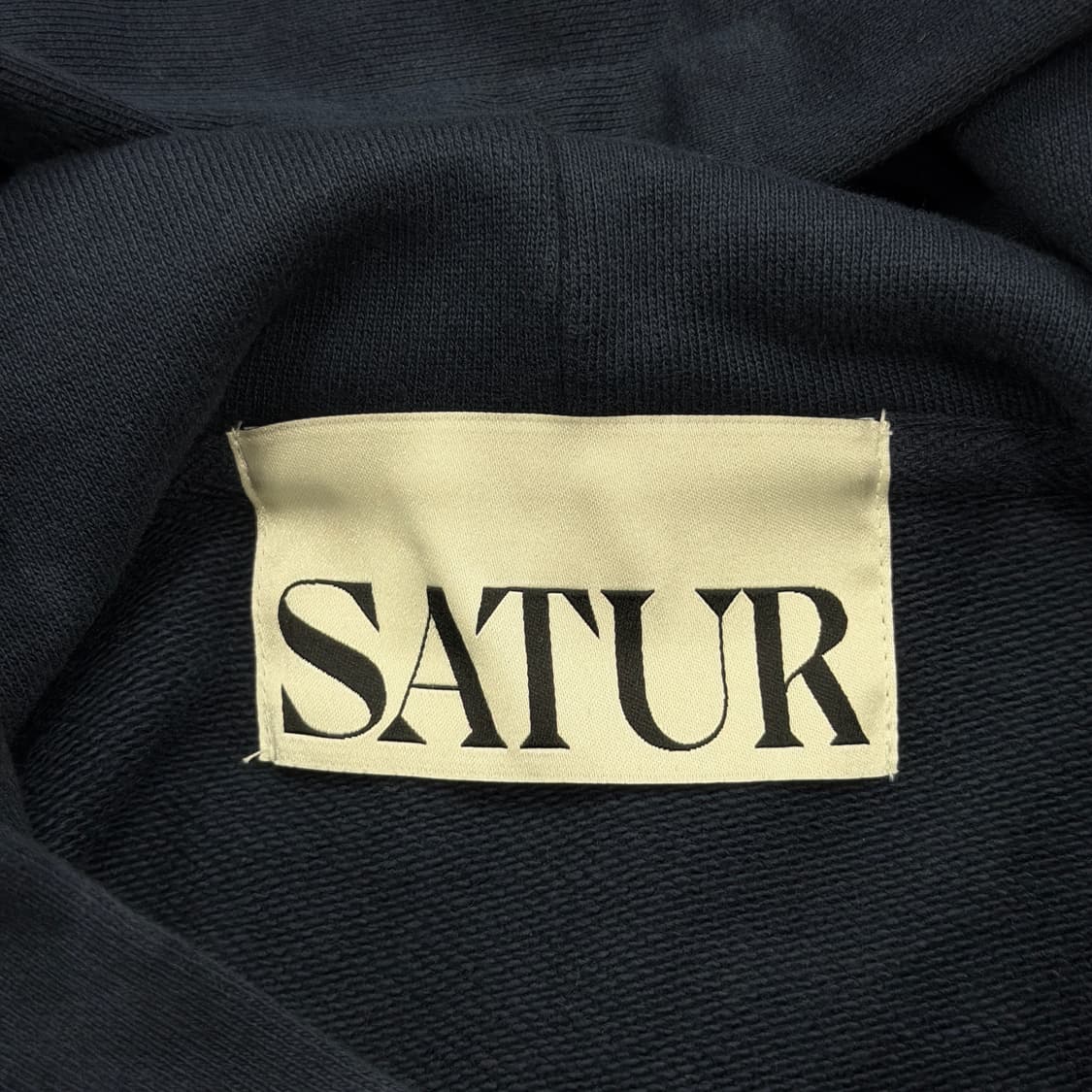 세터 리벳 아플리케 포켓 로고 스웻 후드티 네이비 M 상품이미지4