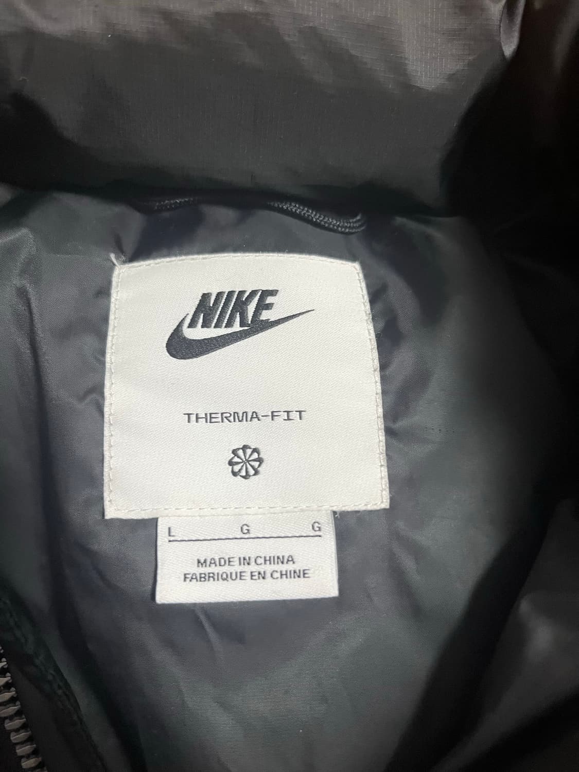 나이키 서마핏 패딩  상품이미지4