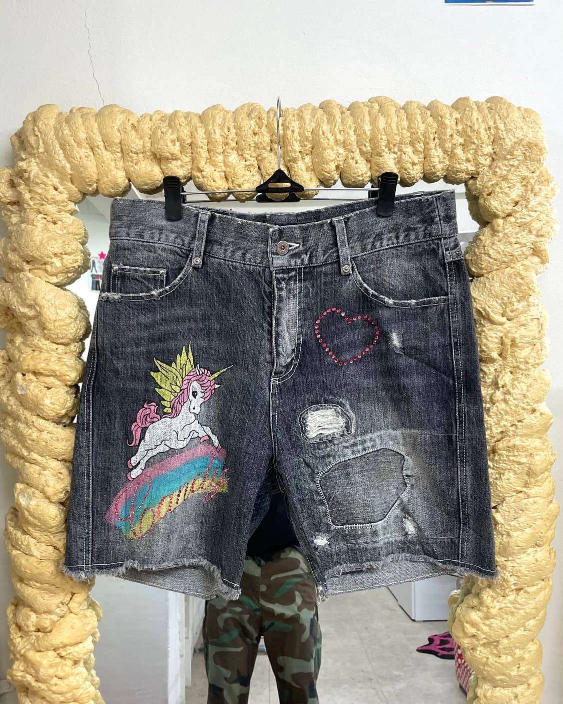 Unicorn heart damage denim shorts  상품이미지1