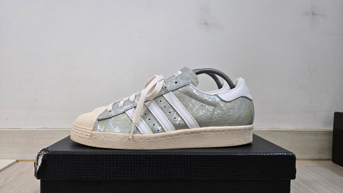 255 아디다스 슈퍼스타 80s 실버 상품이미지3