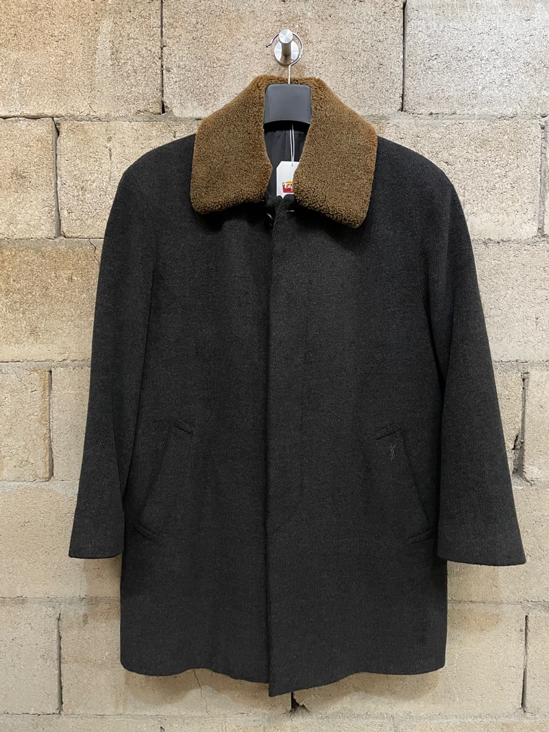 입생로랑 쉐르파 카라 싱글 울 코트  상품이미지1