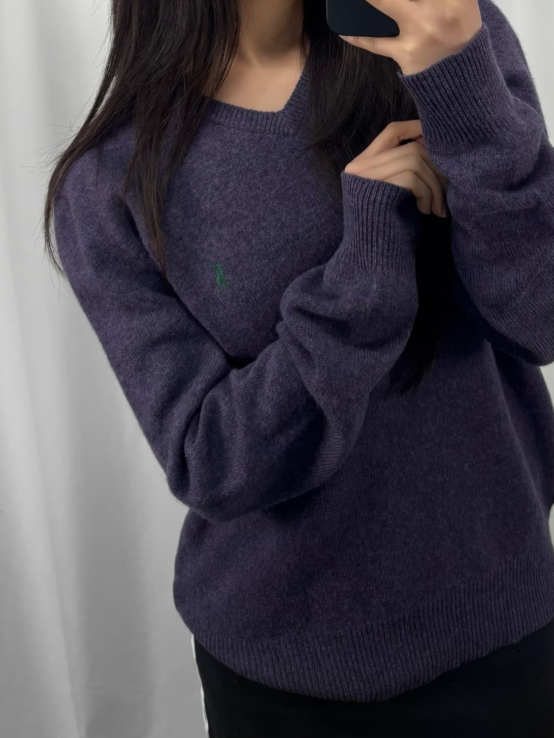 폴로 퍼플 램스울 브이넥 니트 상품이미지2