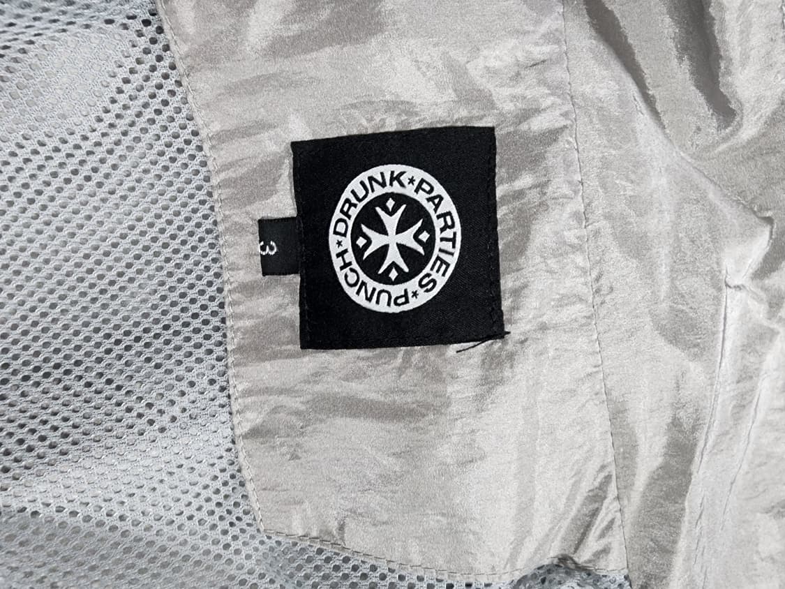 펀치드렁크파티즈 바람막이 그레이 3 상품이미지4