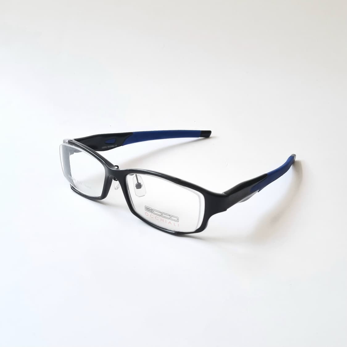 데드스탁 가볍고 유연한 착용감, 유니크한 쉐입 안경테 807 상품이미지2